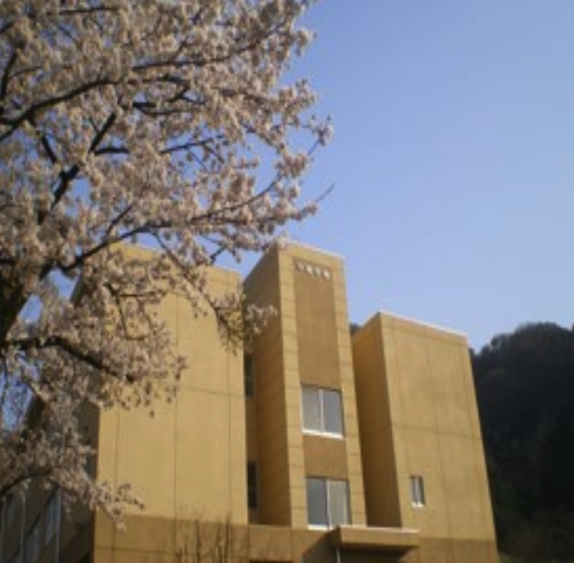 山梨県立甲陽学園